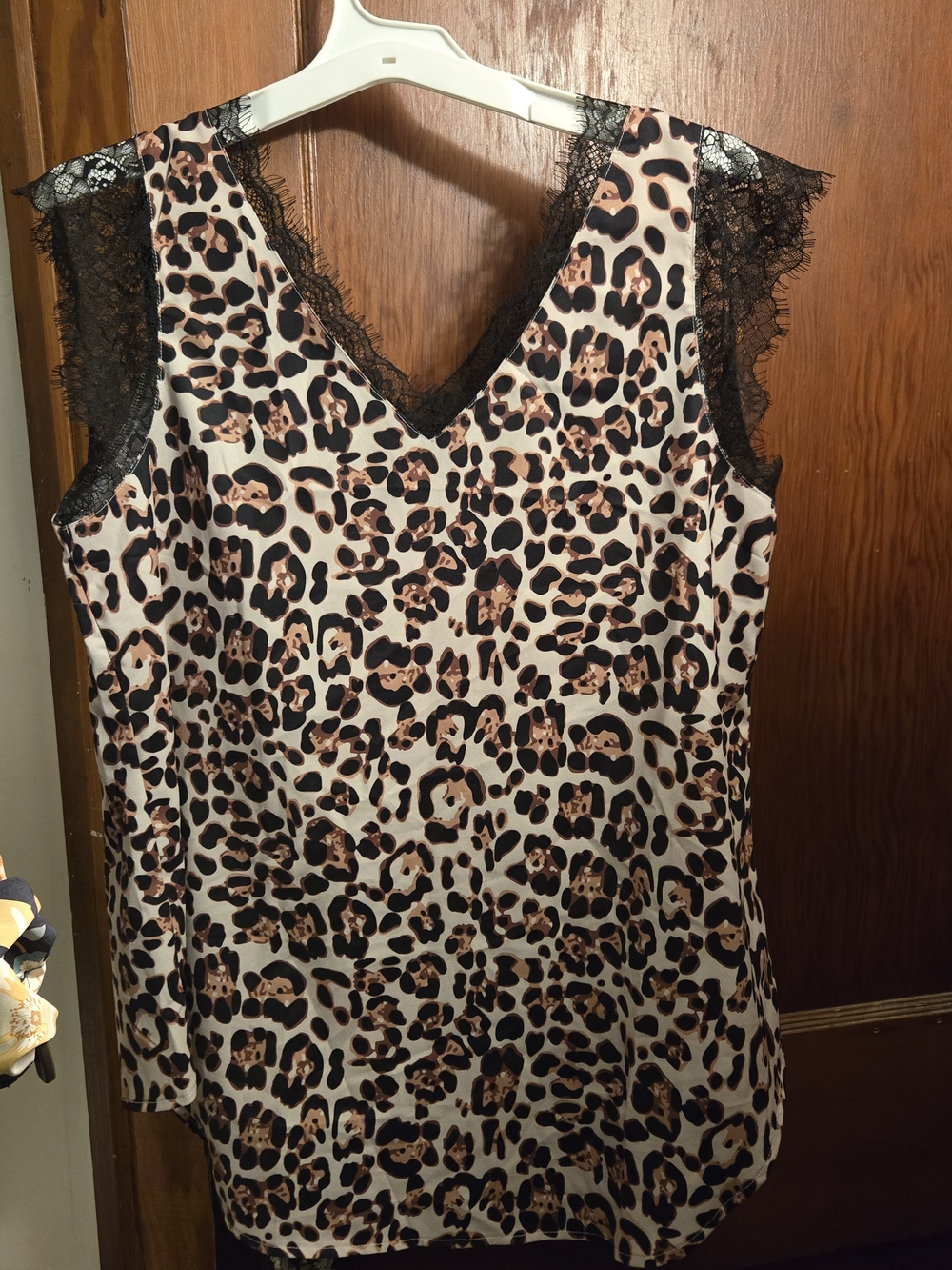 NWOT Leopard Print V-Neck Sleeveless Blouse with Lace Trim - Brown/Black